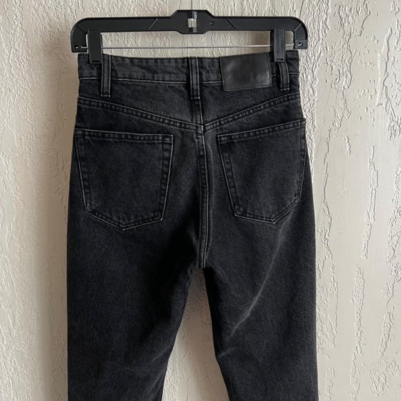 Zara High Waist Straight Leg Cropped Jeans Sz 2 - Picture 9 of 9